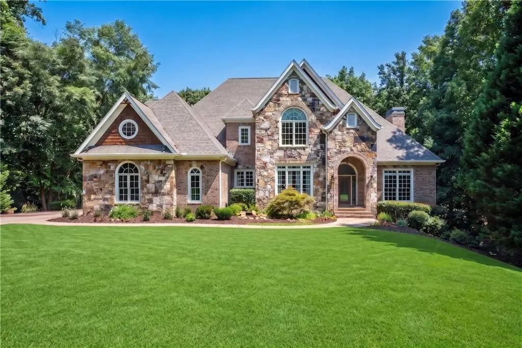 2140 Tee Drive, Braselton