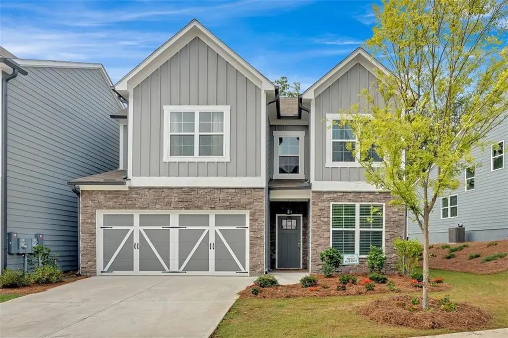 205 Lakeside Place, Canton
