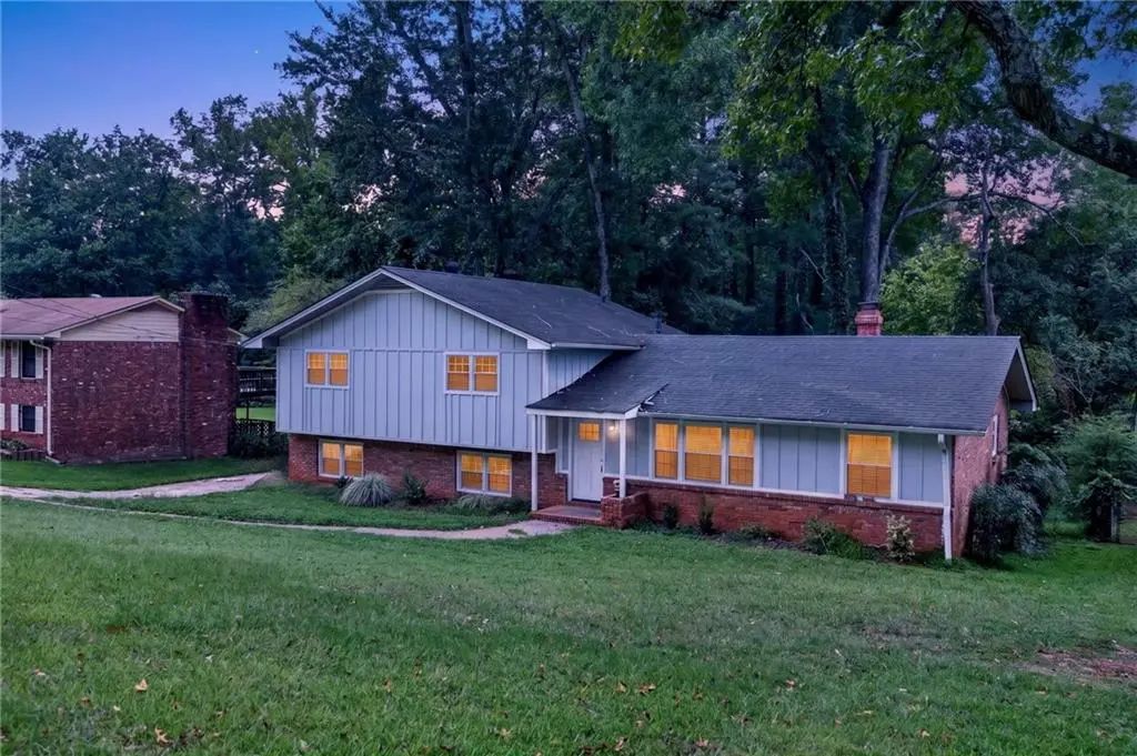 4373 Sun Valley Boulevard, East Point