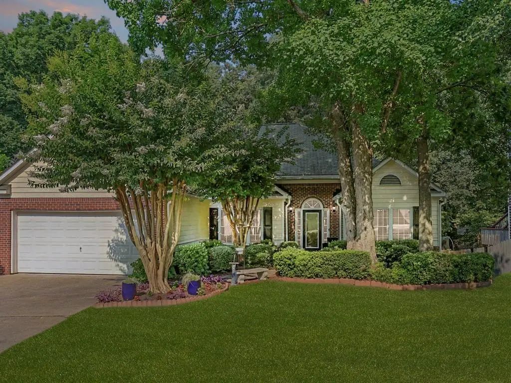 711 Soaring Drive, Marietta