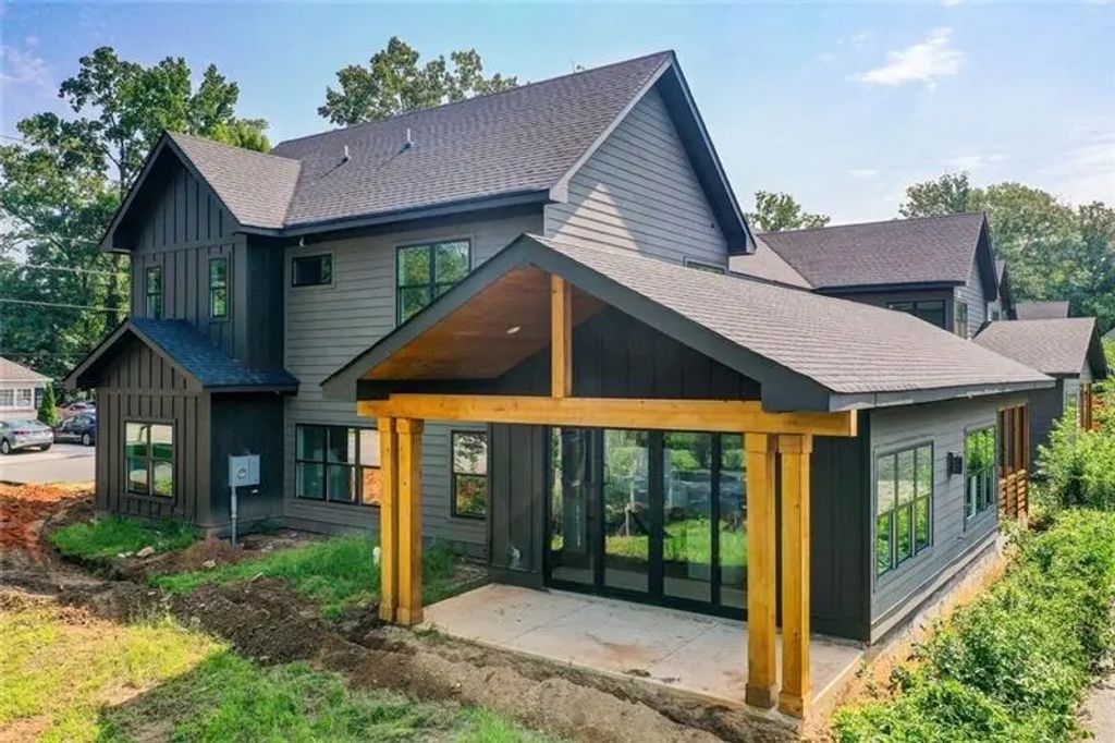 4069 Comanche Drive, Tucker