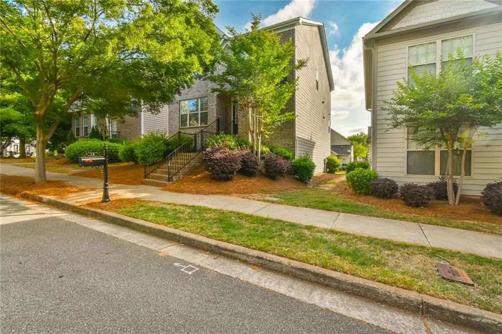 28 Privet Circle, Suwanee