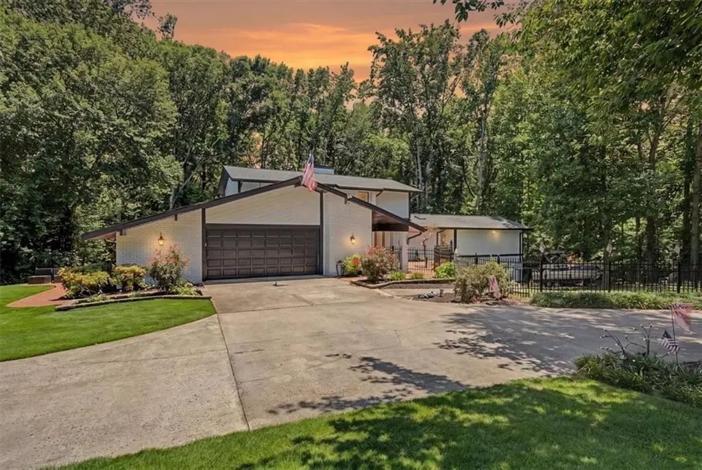 3595 Canon Creek Drive, Cumming