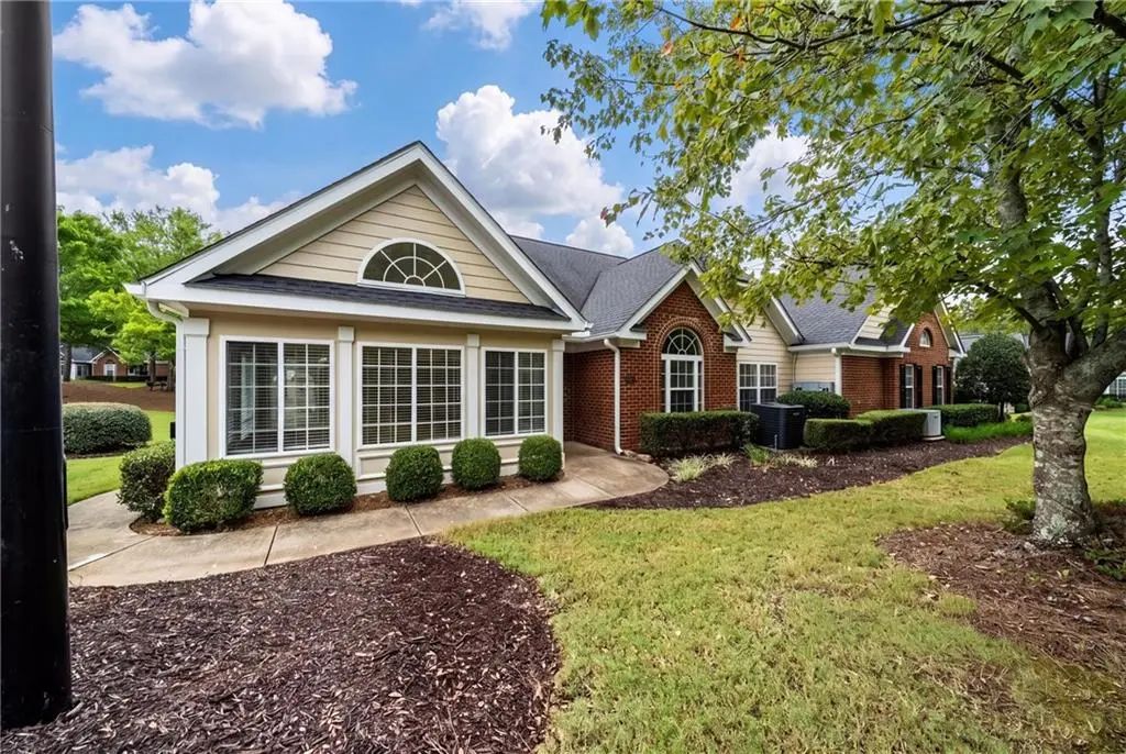 2983 Oakside Circle, Milton