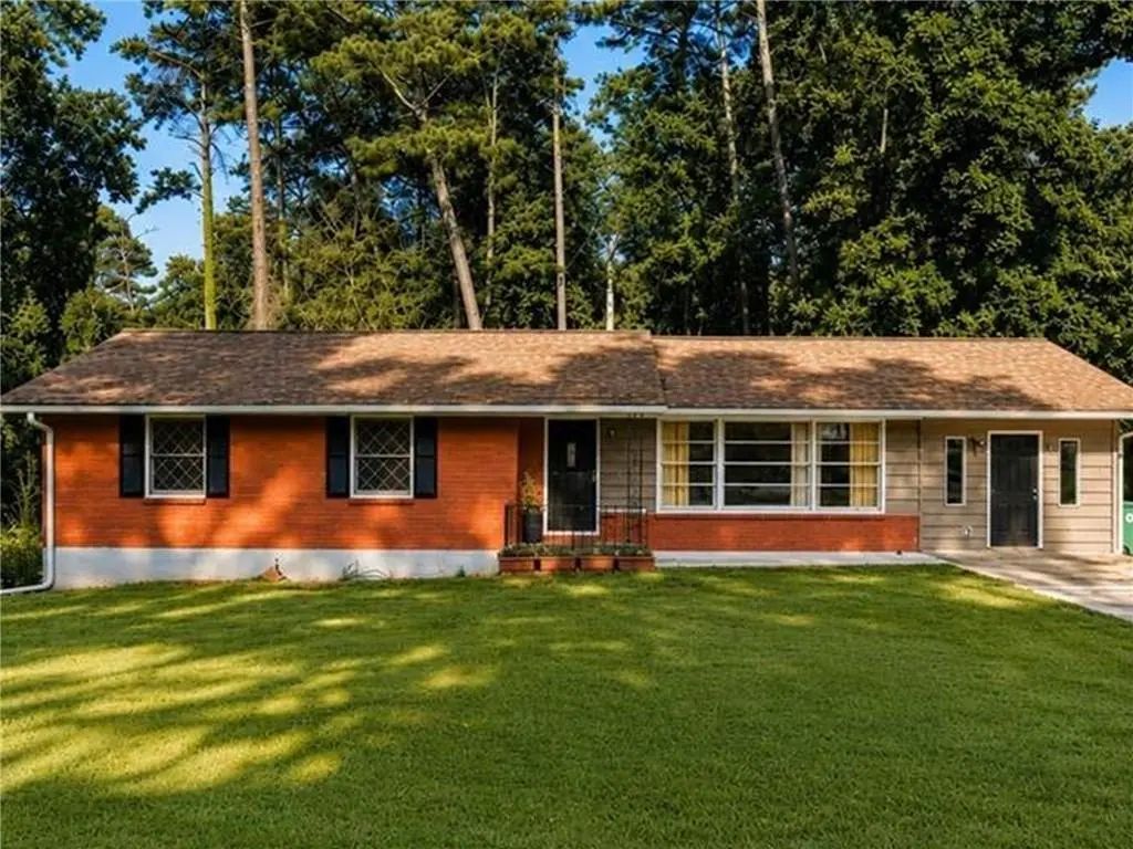 452 Kenridge Circle, Stone Mountain