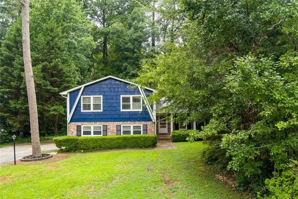 245 Pinetree Drive, Marietta