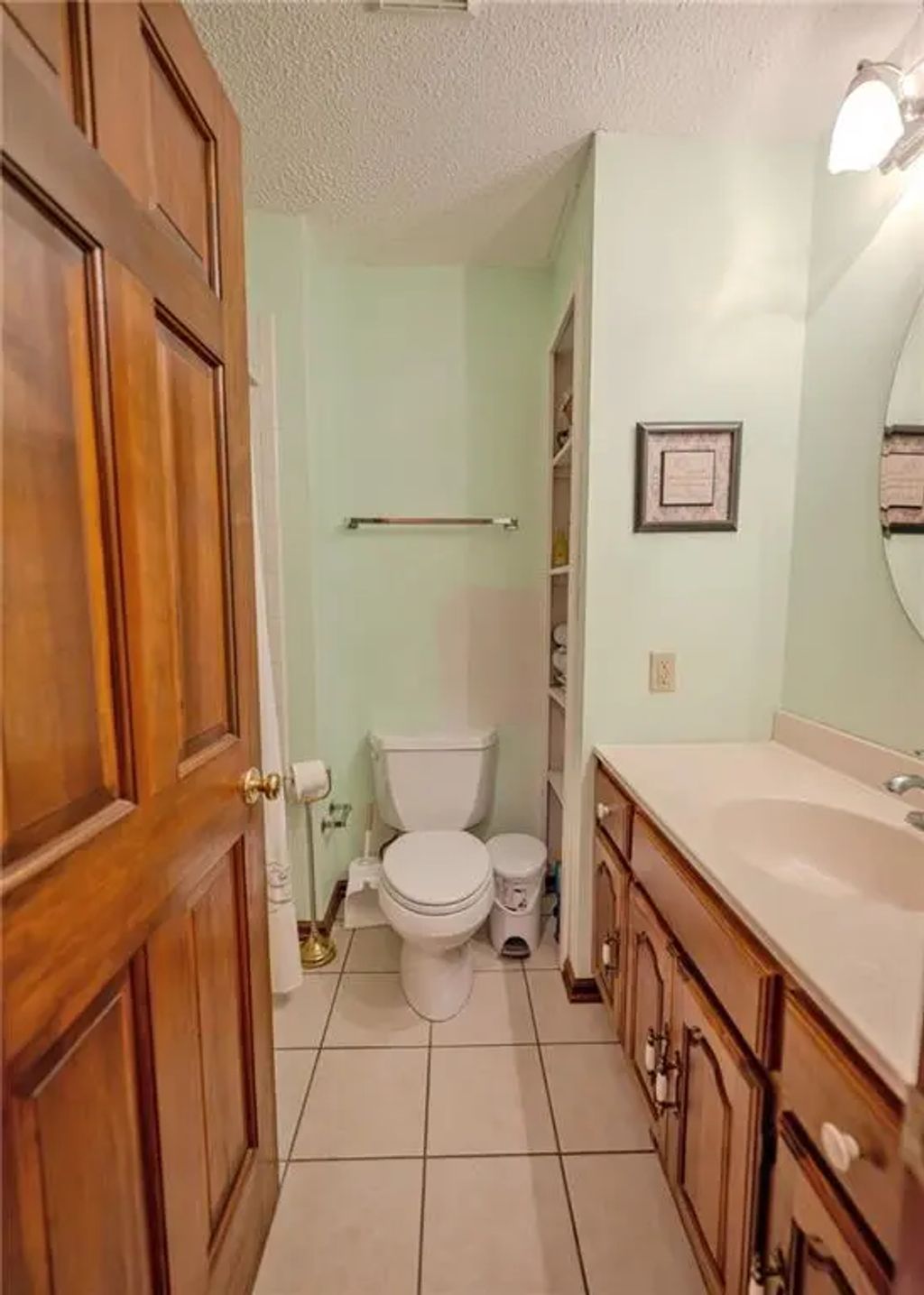 7 Old Oak Trail, Hartwell