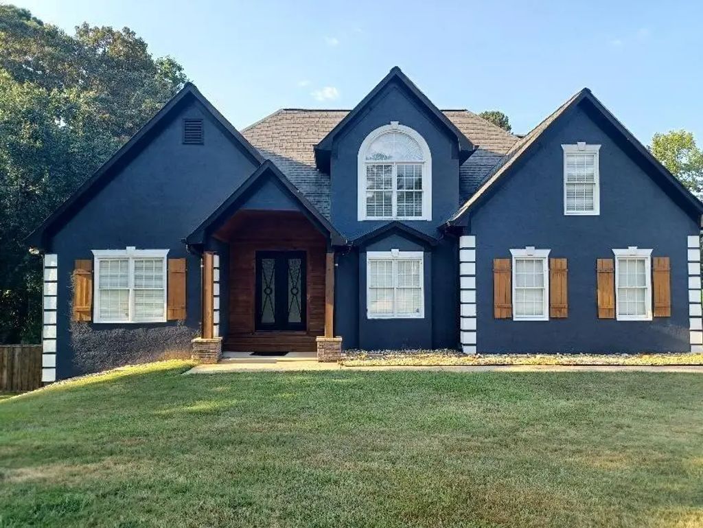 220 Butterfield Lane, Fayetteville