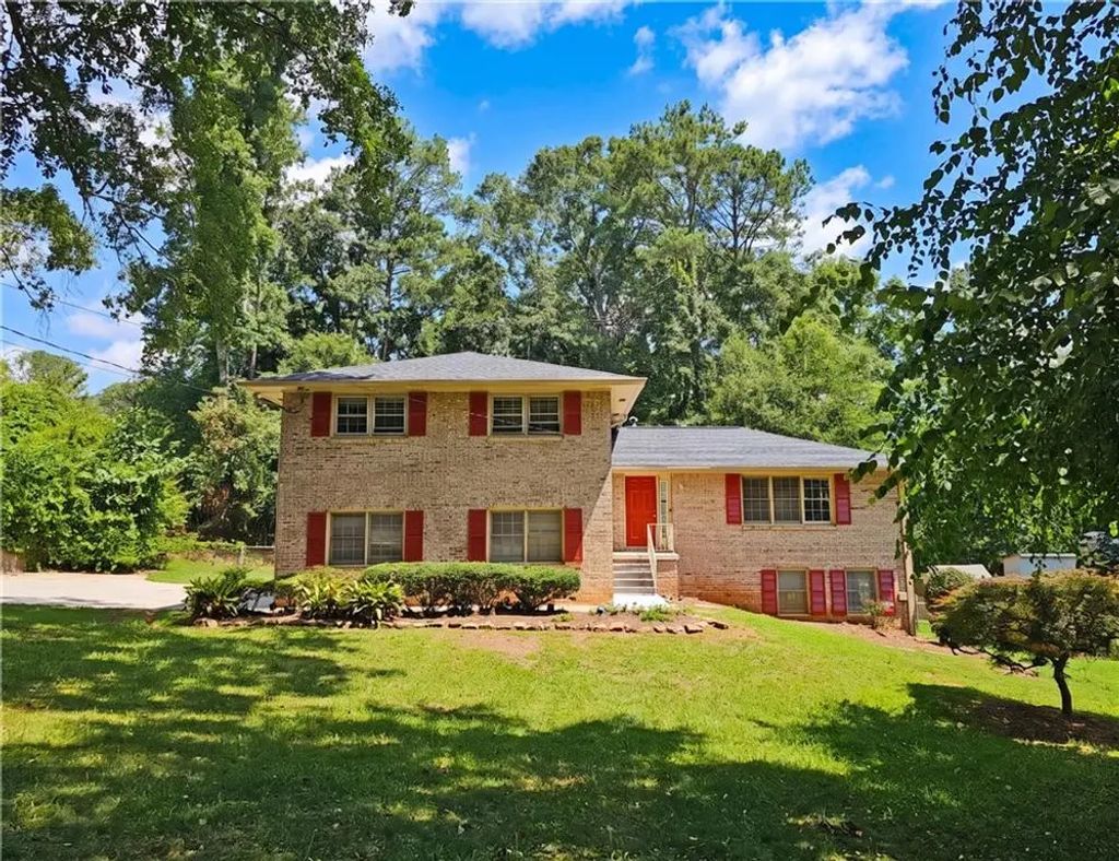 4828 Scotland Drive, Stone Mountain