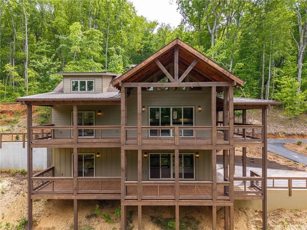 148 Virginia Drive, Blue Ridge