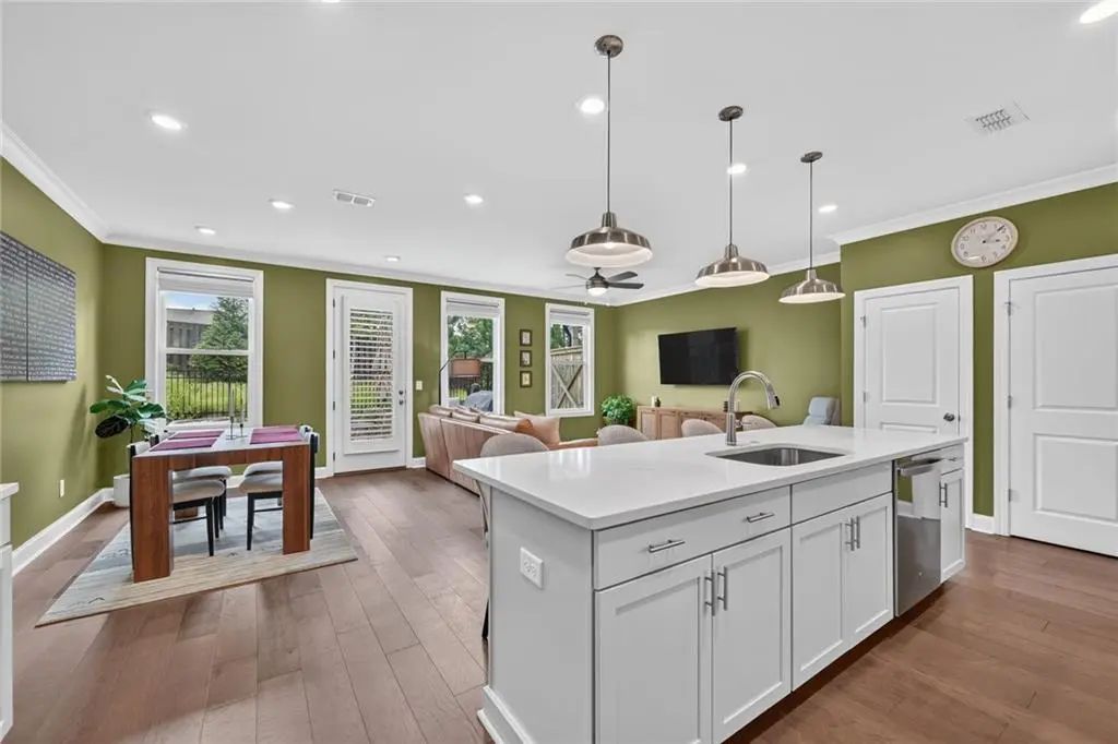 1409 Casteel Lake Lane, Buford