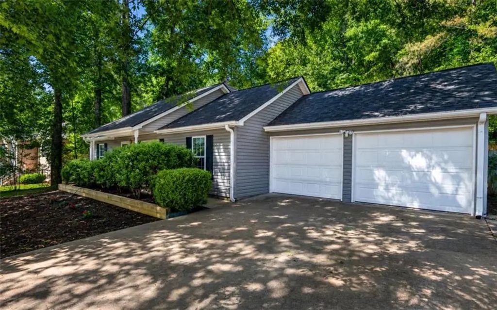 263 Cedars Glen Circle, Villa Rica