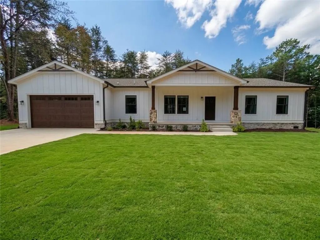 5568 Saddle Club Road, Gainesville