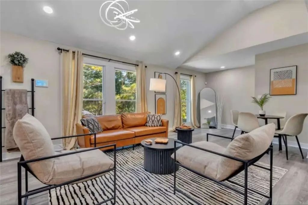 1901 Windsor Drive, Atlanta