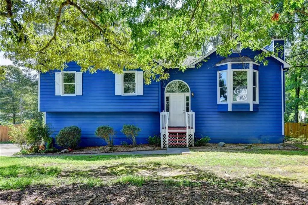 18 Silverthorne Court, Douglasville