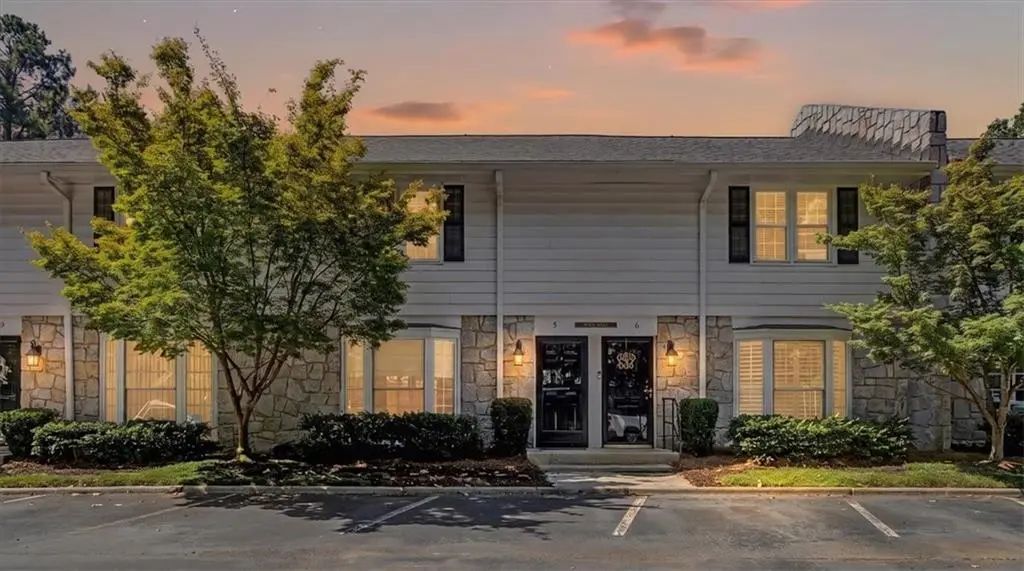 Unit Ri 5 - 136 Peachtree Memorial Drive Nw, Atlanta