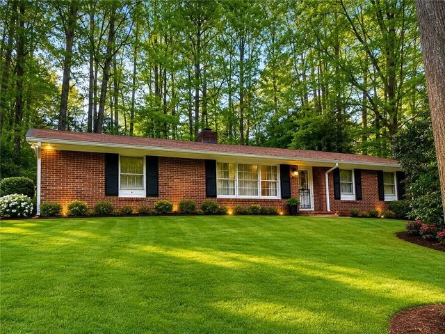 3059 Nottaway Court, Atlanta