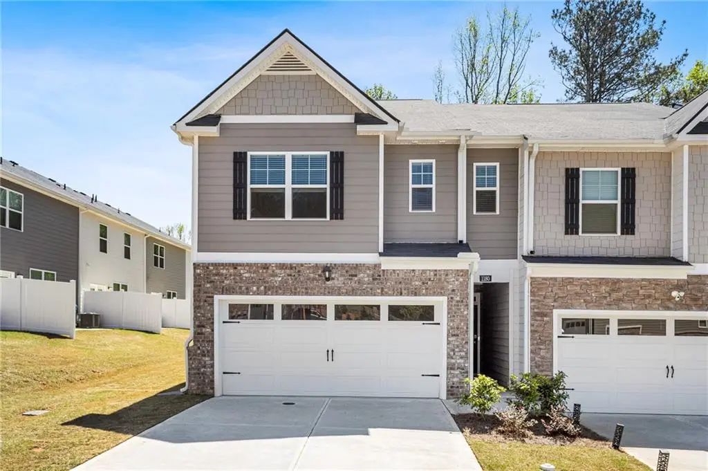 1180 Cades Walk, Lawrenceville