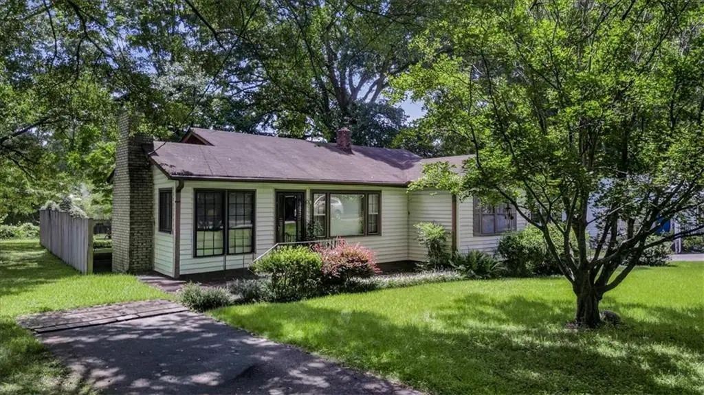 242 Oak Ridge Drive Se, Marietta