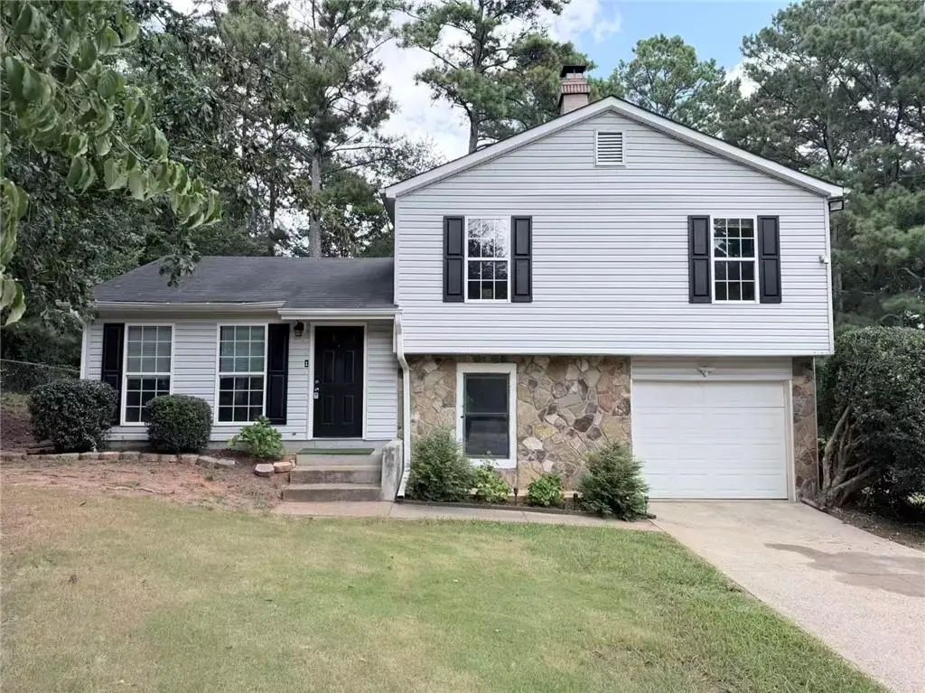 944 Sweetwater Circle, Lawrenceville