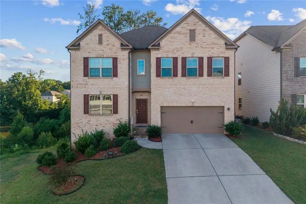 327 Round Pond Drive, Lilburn