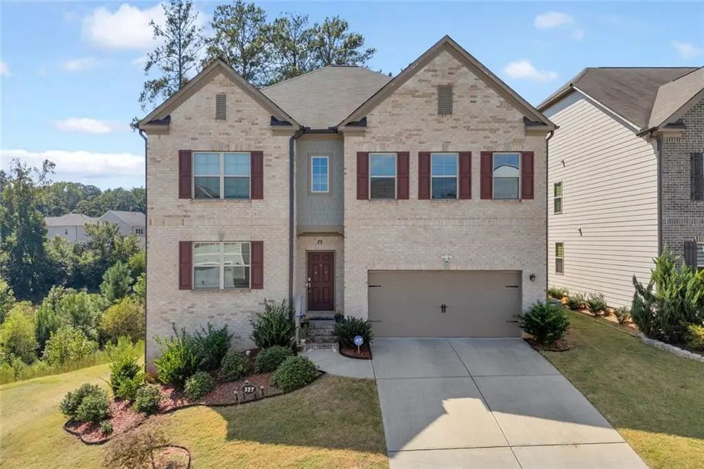 327 Round Pond Drive, Lilburn