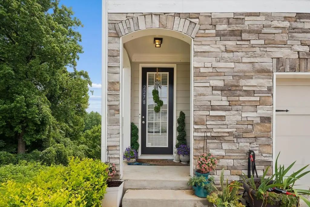 2278 Rolling Trail, Stonecrest