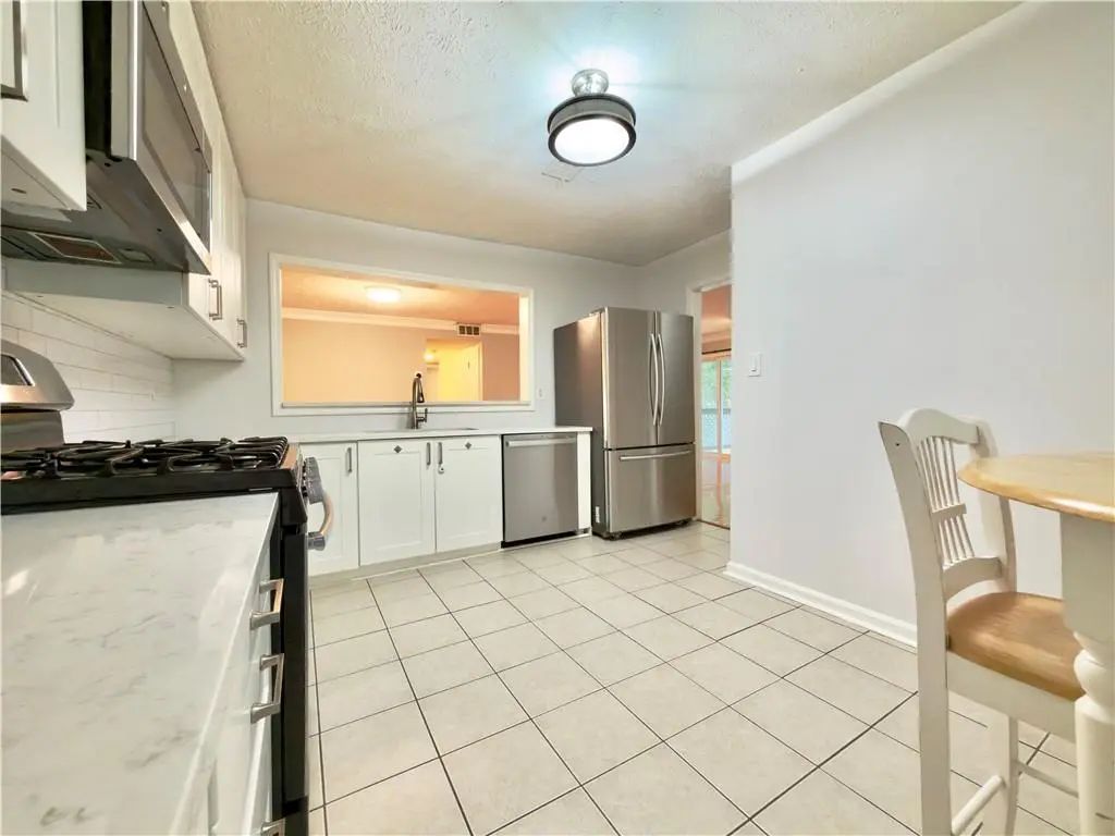 1164 Weatherstone Drive Ne, Atlanta