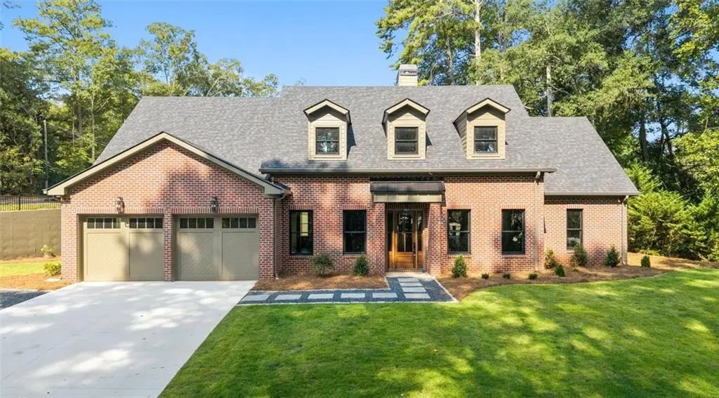 111 Sunset Boulevard, Carrollton