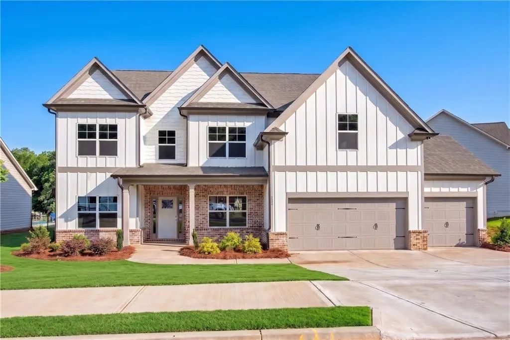 146 Cherokee Rose Lane, Hoschton