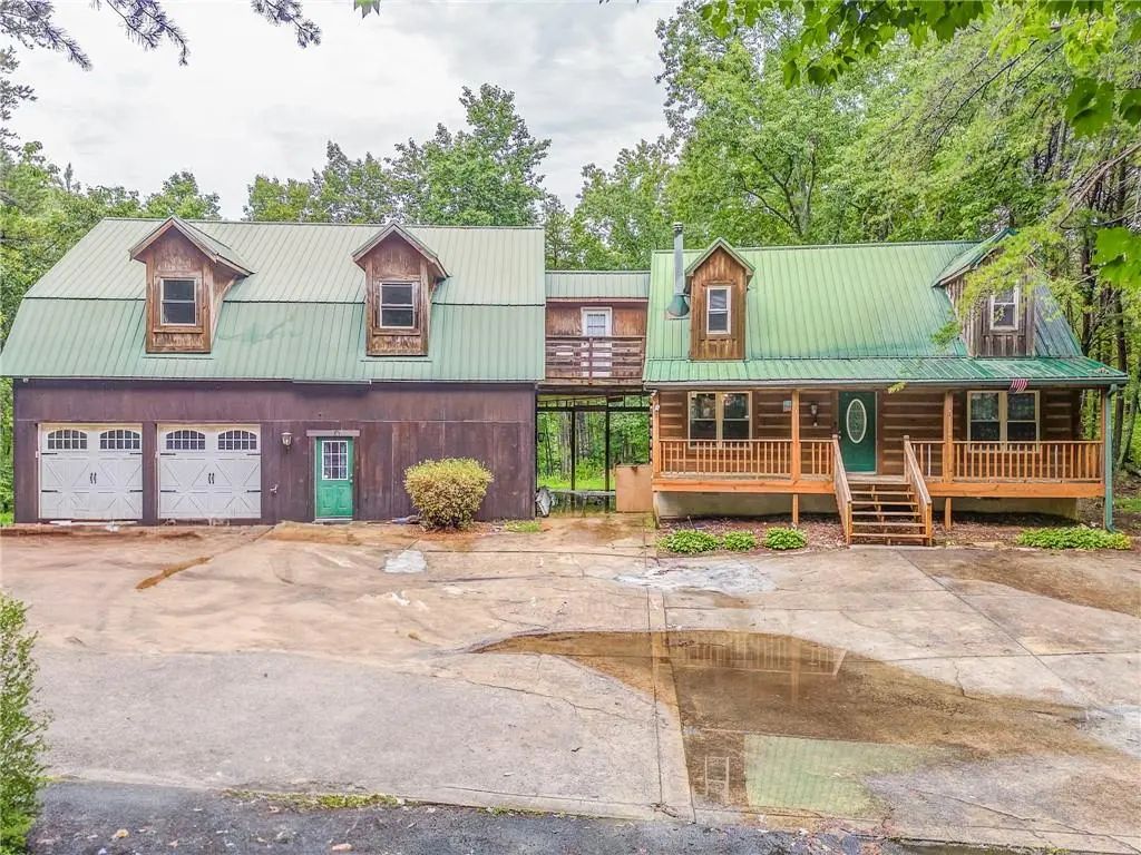 519 E Valley Road Ne, Rydal