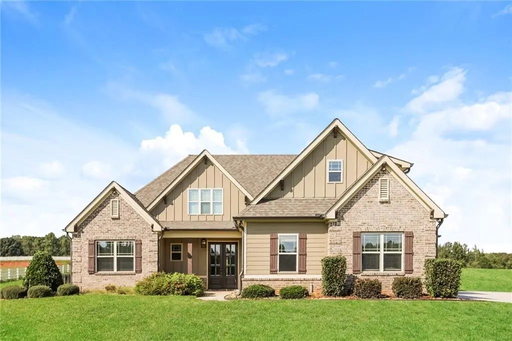71 Derby Drive, Forsyth