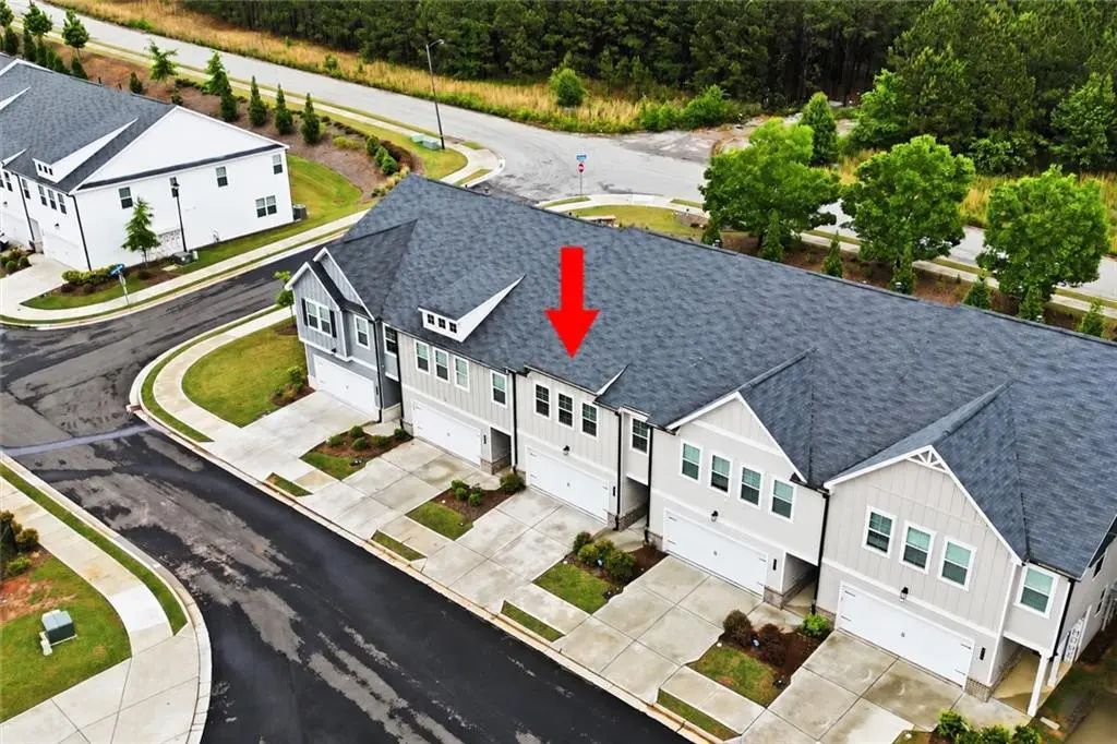 230 Point Place Drive, Loganville