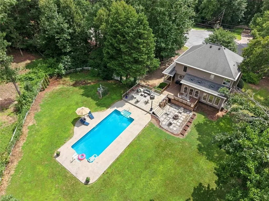 421 Eagle Ridge Trail, Canton