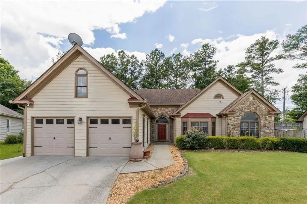 3030 Northcliff Drive, Suwanee