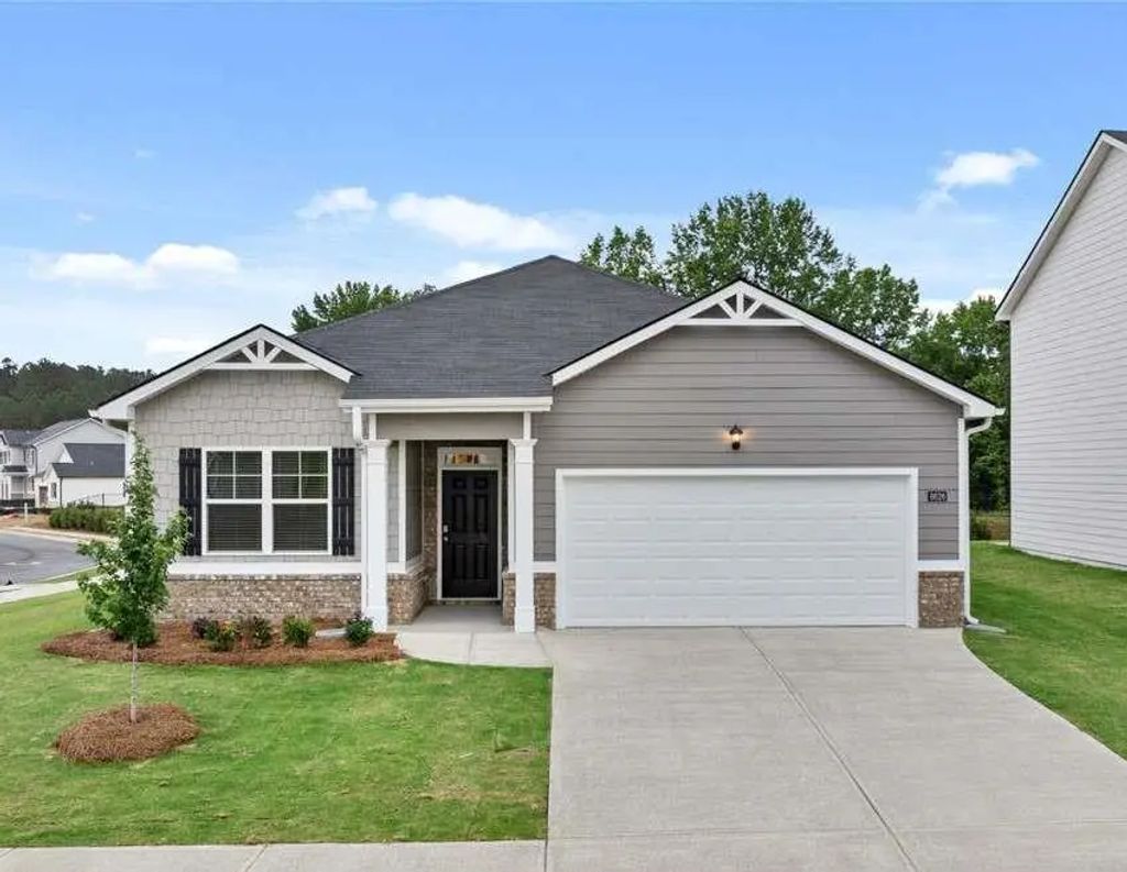 8555 Secretariat Drive, Lithonia