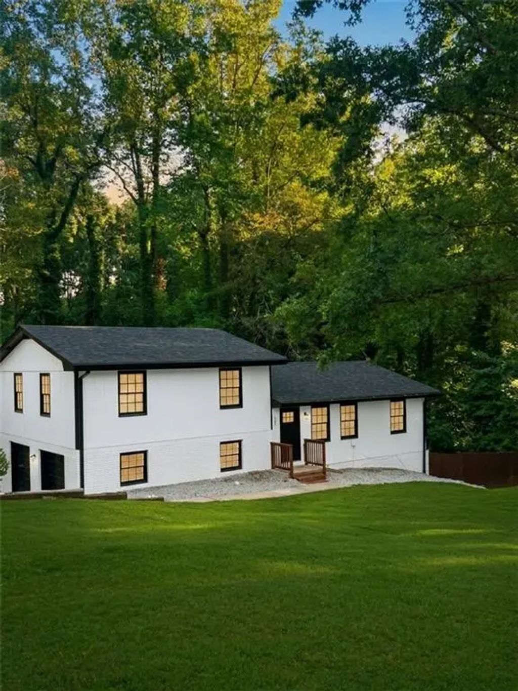 567 Woodland Lane, Lawrenceville