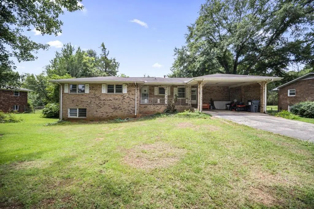 1810 Hasty Road, Marietta