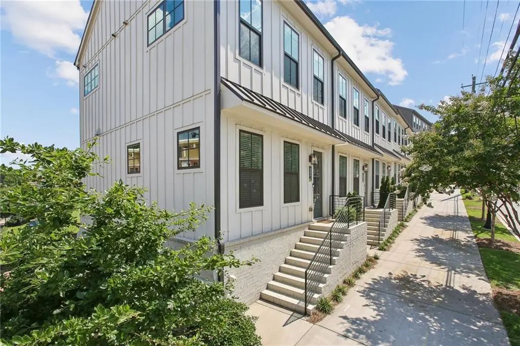 990 Viney Way Nw, Atlanta