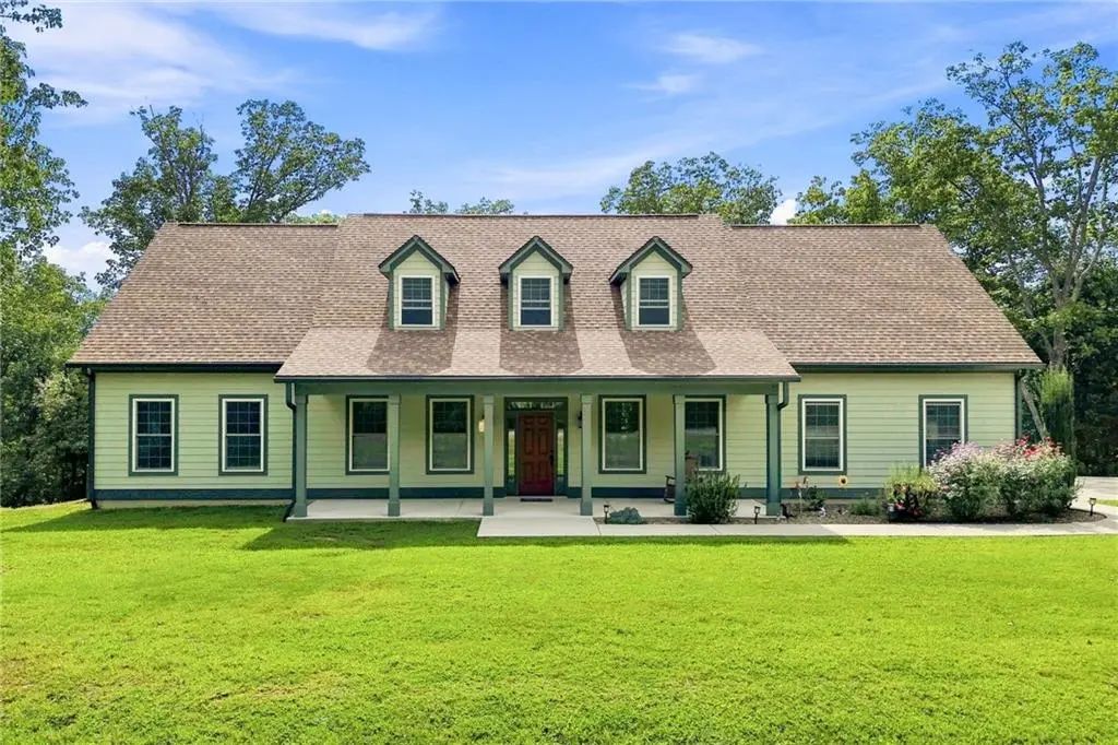 145 Ridgeline Road, Talking Rock