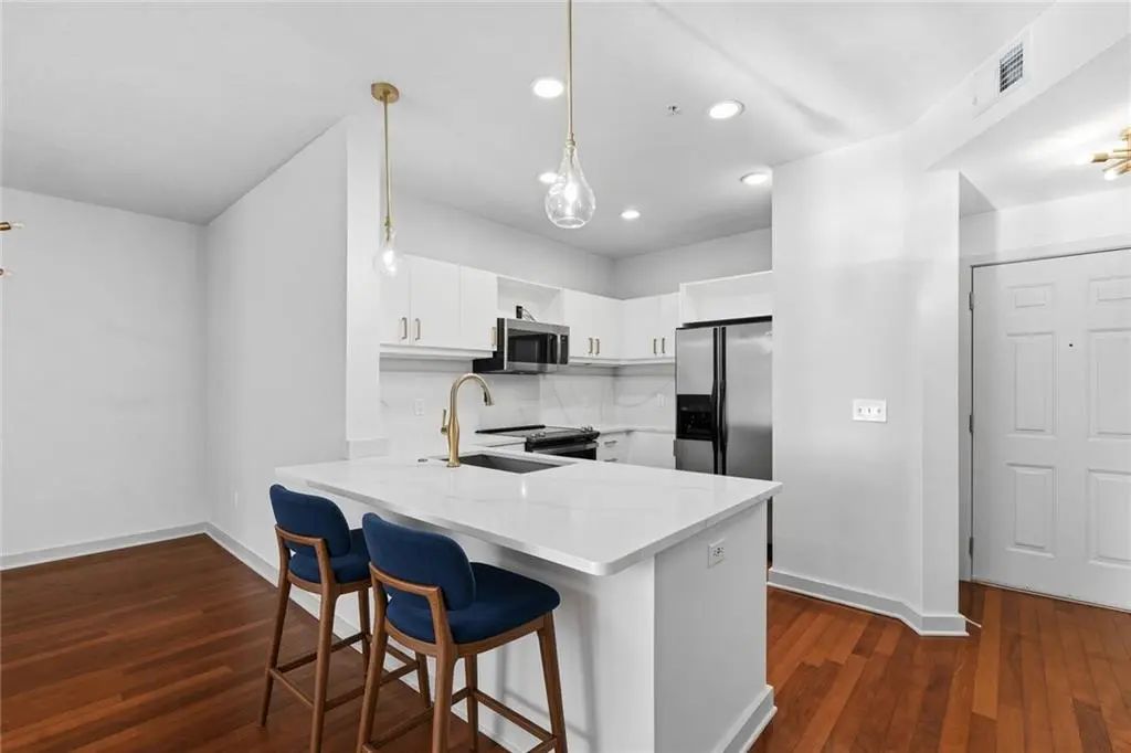 Unit 4052 - 390 17th Street Nw, Atlanta