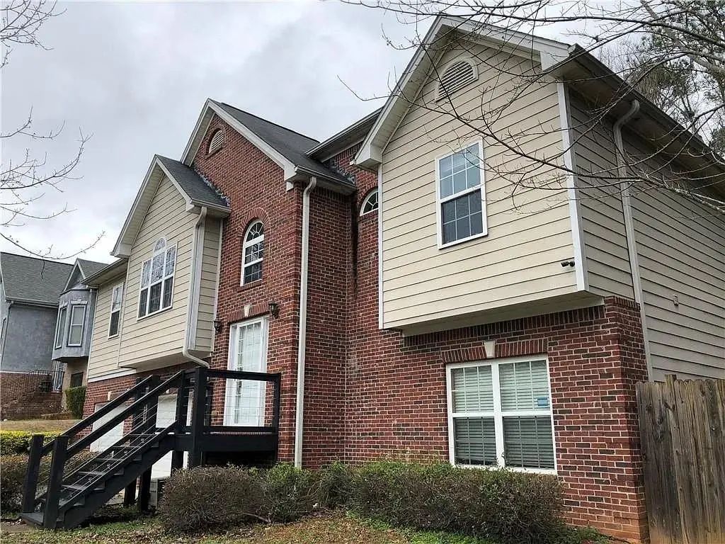 2815 Emerald Court Sw, Atlanta
