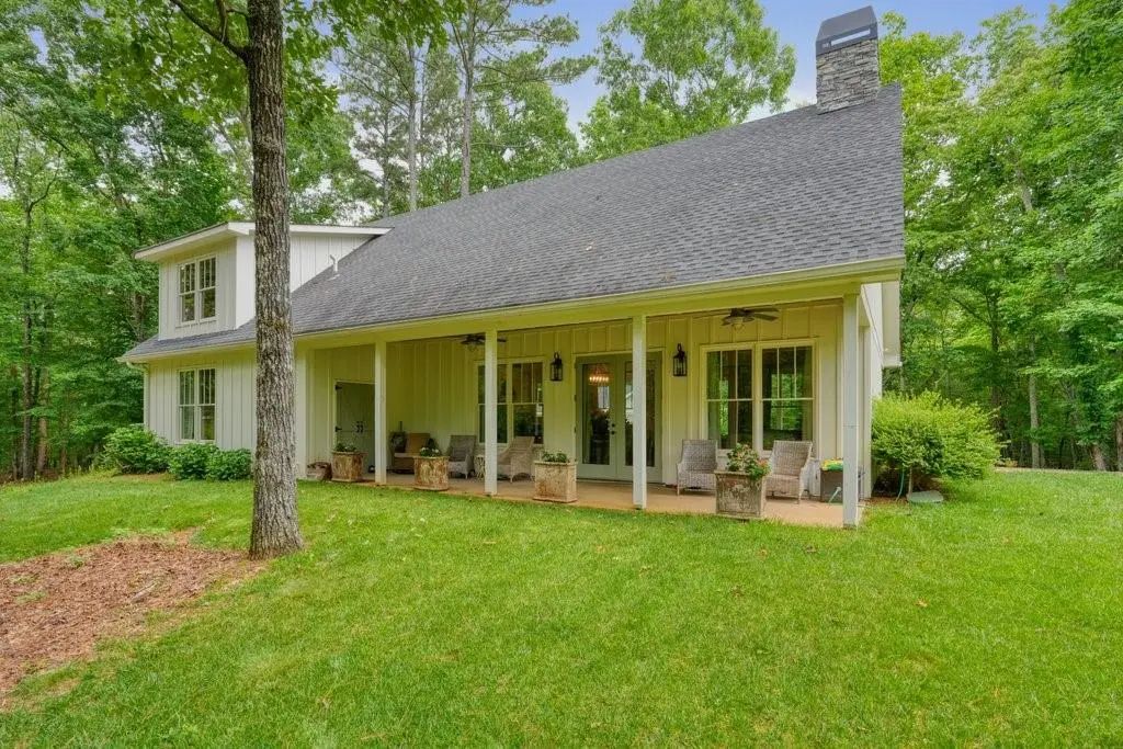 331 Blackberry Trail, Ball Ground