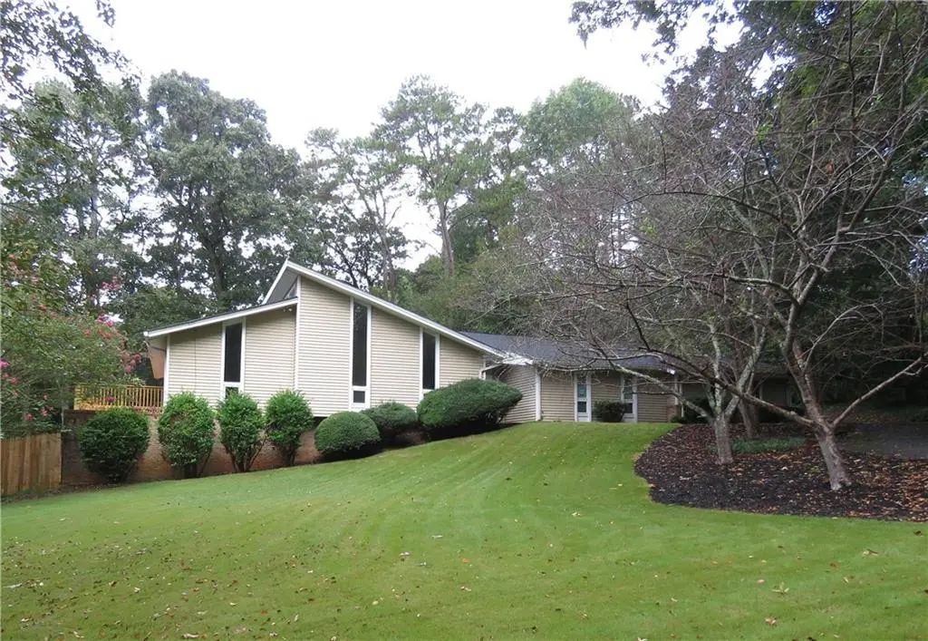 2079 Silversmith Lane, Stone Mountain