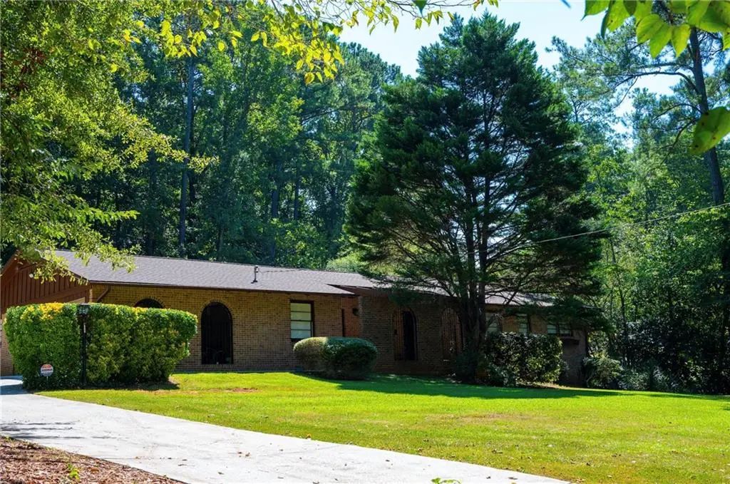 5428 Smoke Rise Drive, Stone Mountain