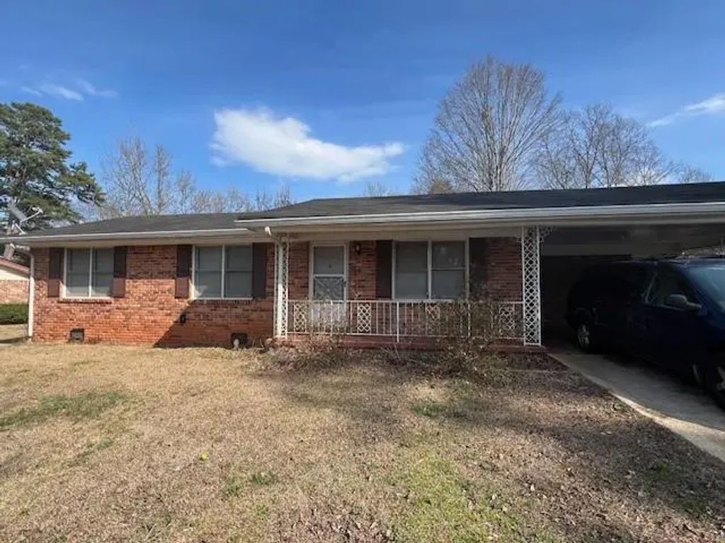 7466 Ann Street, Riverdale