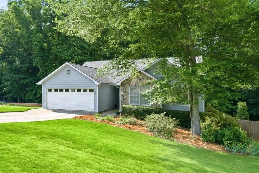 2083 James River Cove, Suwanee