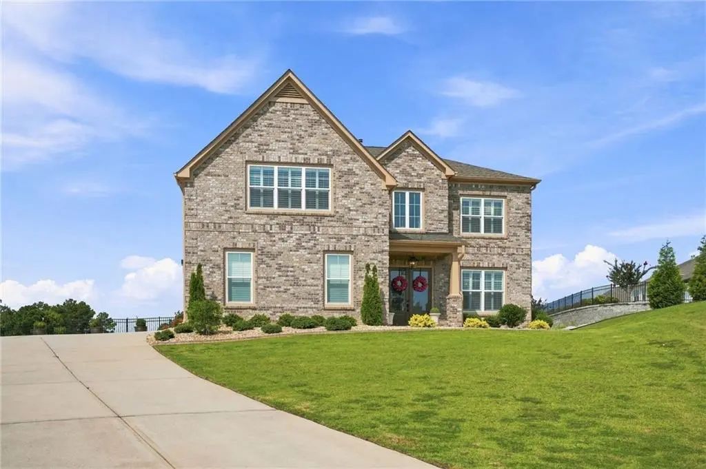 1604 Falcon Court, Locust Grove