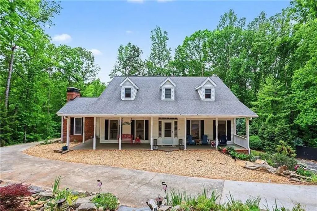 5735 E Ridge Drive, Douglasville