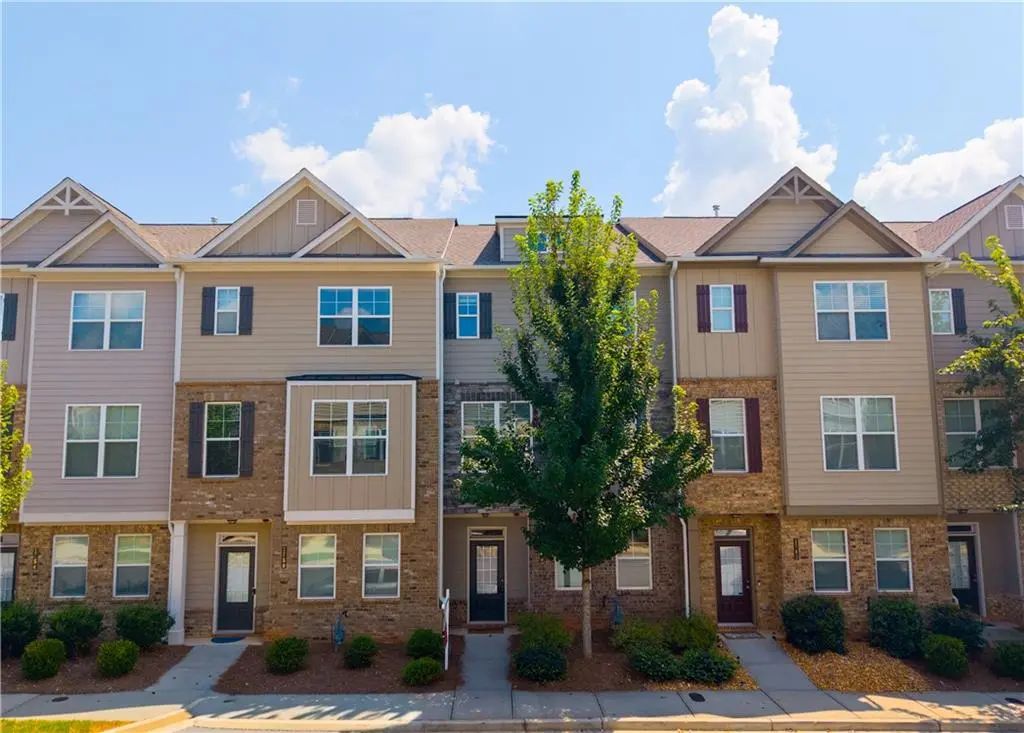 1746 Prelude Pte, Marietta